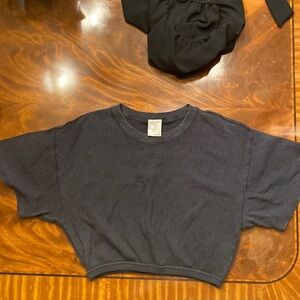 Charcoal gray short sleeve Offline Aerie crop top.